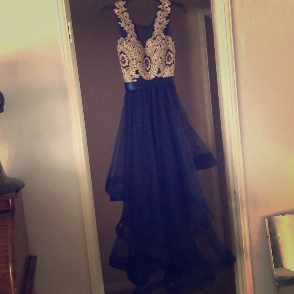 Formal dress 💙